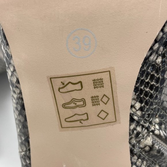 Office Womens London Gray Reptile Print Vegan Leather Side Zip Heel Boots Size 8 - Picture 11 of 11